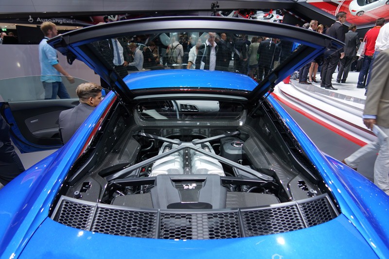 Audi-R8-V10-Motor