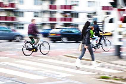 Fußgänger und Straßenverkehr